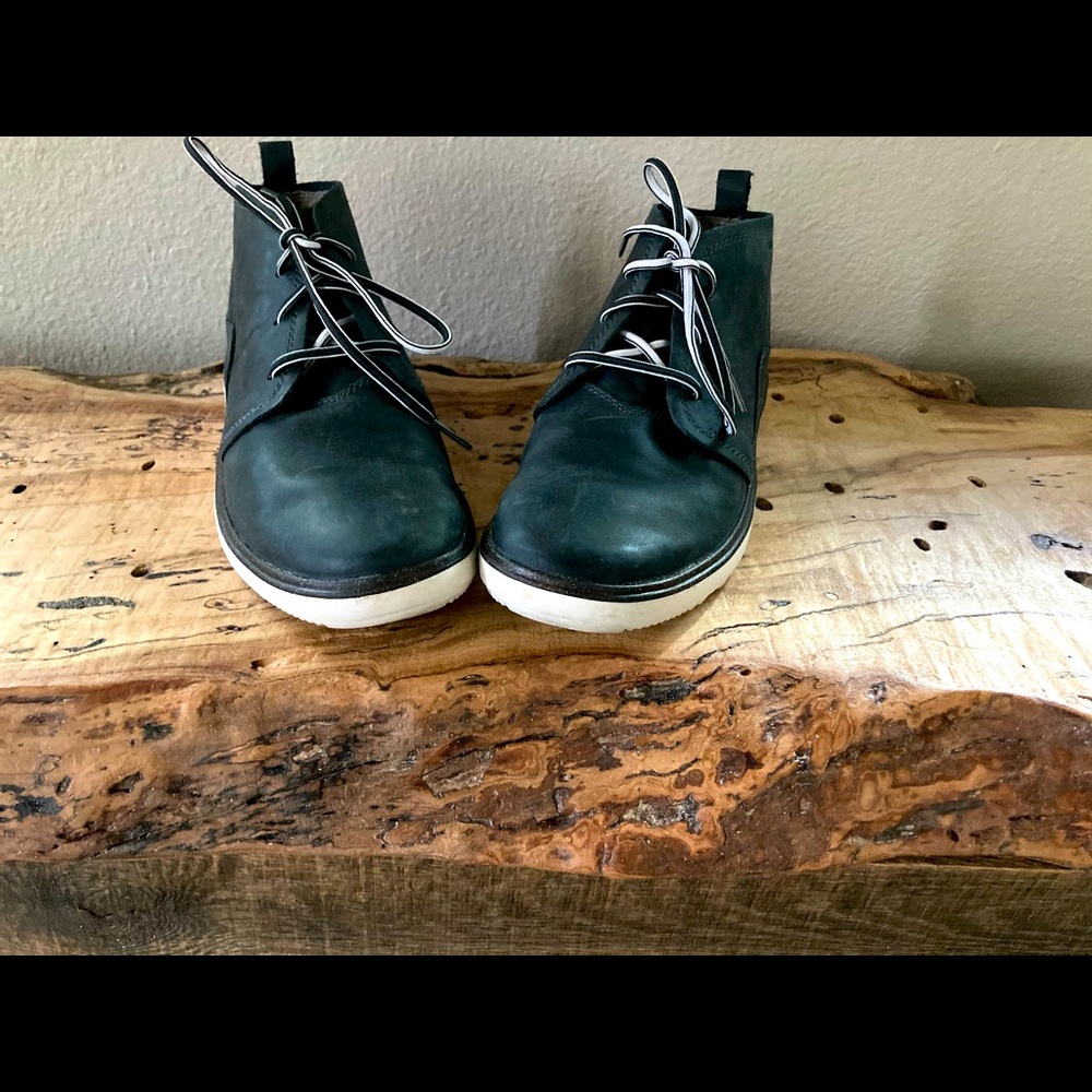 Merrell Boots Size 8.5